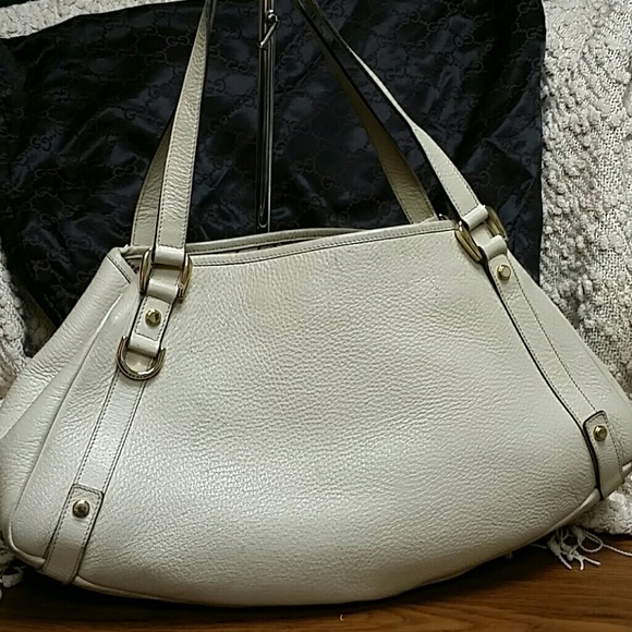 Gucci Handbags - Gucci White Leather Shoulder Bag with Gold Hardware